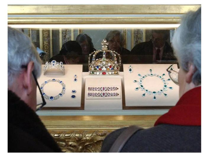 法国卢浮宫8件失窃藏品清单公布