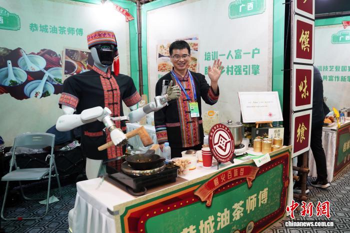 中国劳务品牌迈向“精工智造”