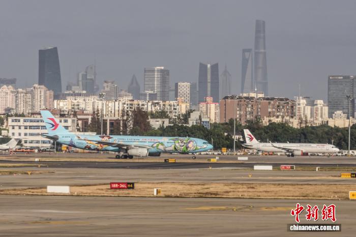 2025年中国民航旅客运输量达7.7亿人次