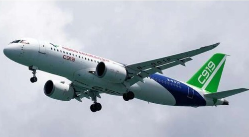 新加坡航展上，中国大飞机吸引外媒目光