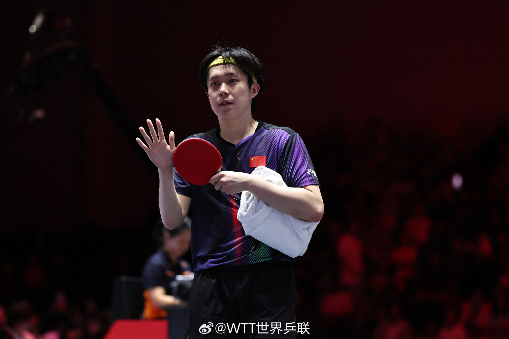 WTT新加坡大满贯赛：王楚钦、孙颖莎分获男、女单打冠军