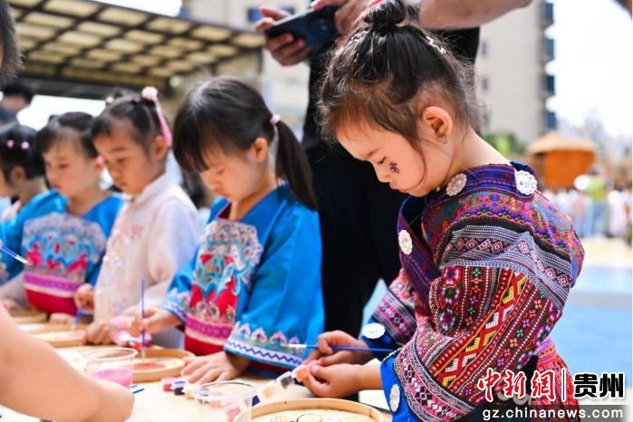 贵州：非遗进校园 文脉润童心